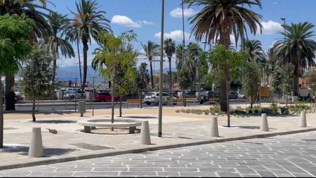 Cagliari, via Roma verso la riapertura totale: rimossi i teli che coprivano il cantiere (Video)