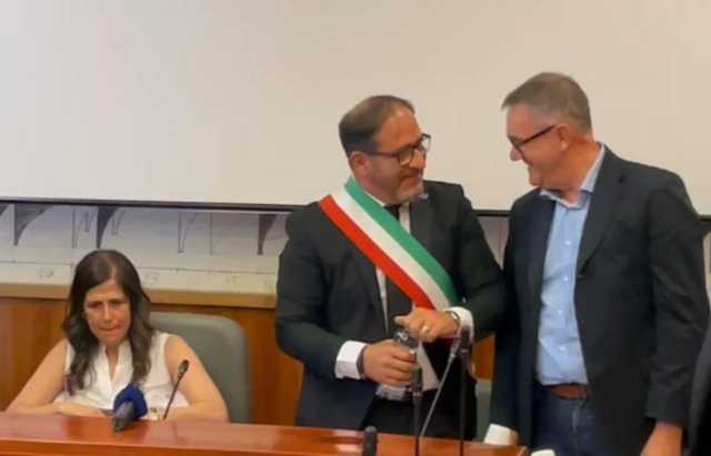 Disastro Punta Molentis, anche Todde e Comandini a Villasimius: 