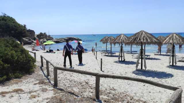 Arbus, macabra scoperta in spiaggia a Torre dei Corsari: trovata una mandibola umana