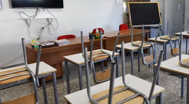 Edilizia, dalla Regione 187 milioni per adeguare le scuole sarde e comprare arredi nuovi