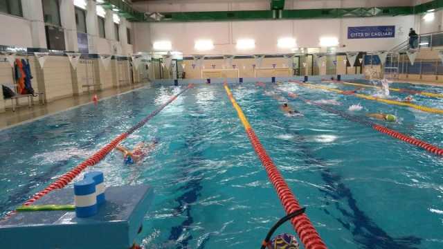 Cagliari, scatta il trattamento anti-legionellosi nella piscina comunale di via Degli Sport