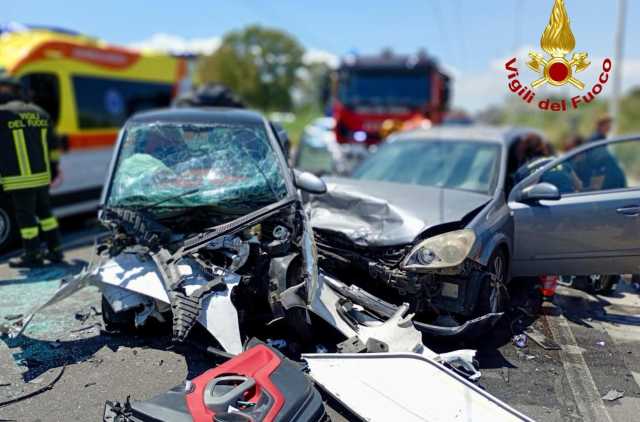 Quartu, schianto tra due auto: chiusa viale Marconi verso Cagliari