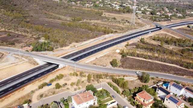 Capoterra, operaio precipita da 6 metri d'altezza nel cantiere della nuova 195bis: è in pericolo di vita
