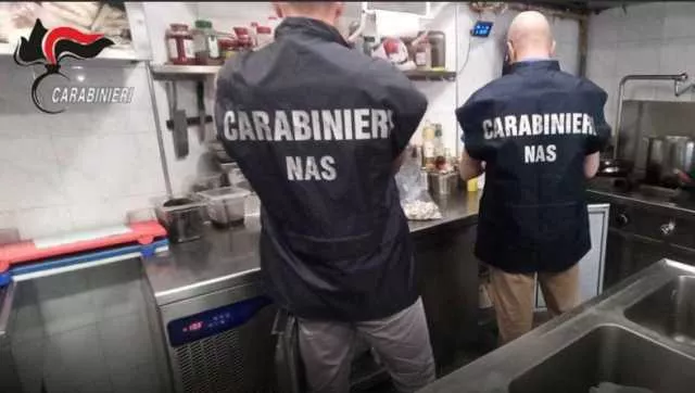 I Nas nei chioschi e ristoranti del Cagliaritano: carne sequestrata, multe e sequestri per 30mila euro