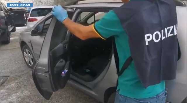 Intercettato sulla 195 un “corriere della cocaina” con più di 20mila dosi nascoste in auto