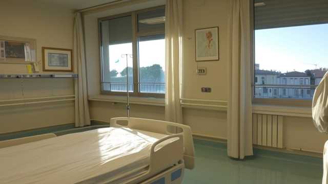 Nonna sarda bloccata in ospedale in Germania: 