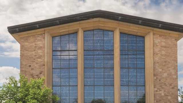 Sparatoria in una chiesa a Minneapolis: due bambini morti, diversi feriti
