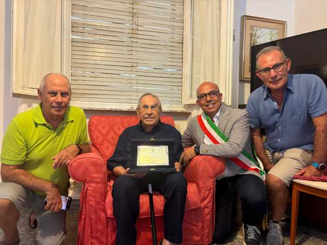 Oristano festeggia un nuovo centenario: gli auguri del sindaco a Ulderico Pibi