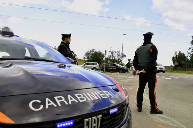 Cagliari, due giovani nordafricani arrestati per spaccio: sorpresi con hashish, cocaina e contanti