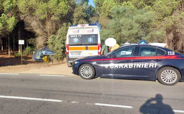 Tragico schianto a Portoscuso, con l'auto finisce fuori strada e muore