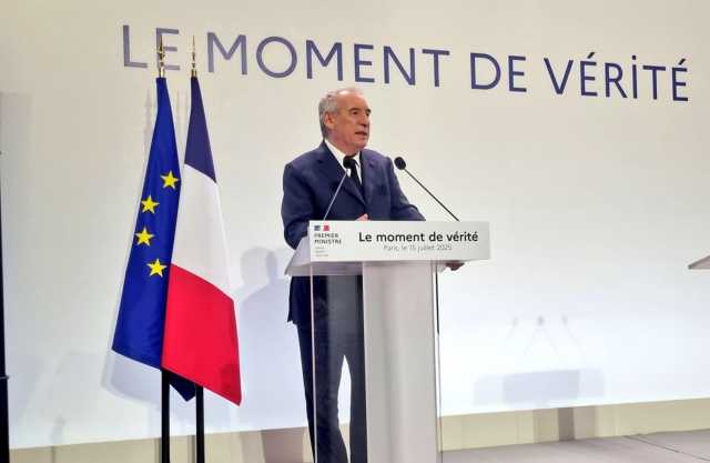 Cade il Governo in Francia: l'Assemblèe Nationale sfiducia il premier