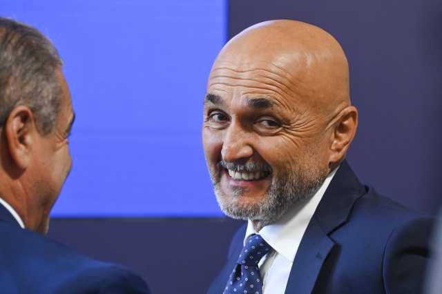 Imagoeconomica 2257879 Spalletti alla Juventus, è ufficiale: l'allenatore firma fino a giugno 2026