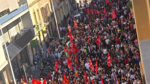 Sciopero, non solo Cagliari: un milione di manifestanti in tutta Italia: 