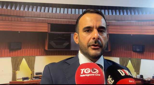 Salario minimo legale e tutela della stabilità del lavoro: la proposta di legge del M5S in Sardegna (Video)