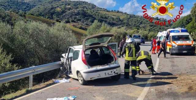 Pauroso scontro sulla ex 125: giovane mamma soccorsa con l'elicottero, salva la figlia di 9 mesi