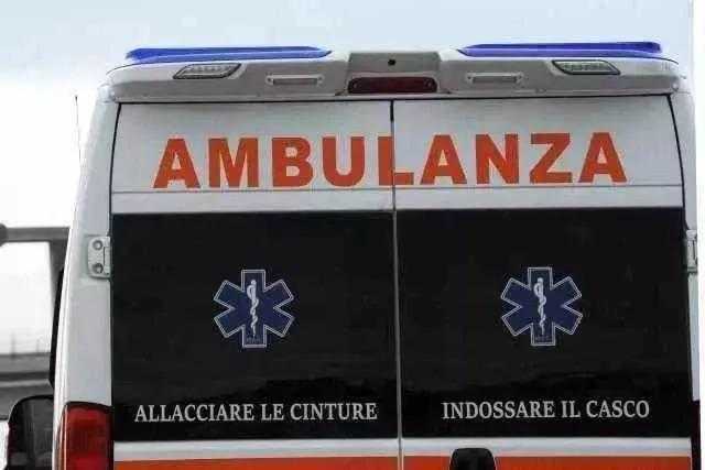 Tragedia a Guspini: perde il controllo dell'auto e finisce fuori strada: muore un 49enne