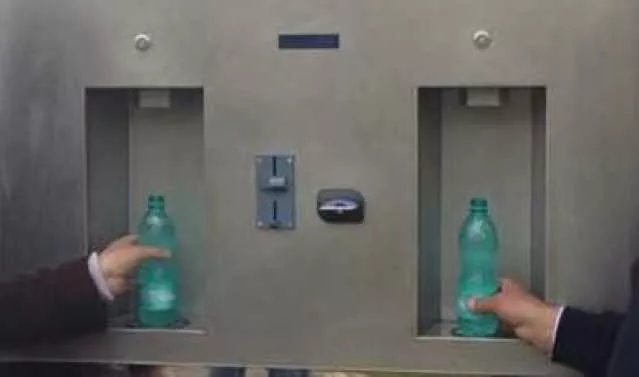 Sanluri, cerca di scassinare un distributore dell'acqua: riconosciuto dalle telecamere