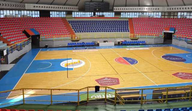 Cagliari, nuove tribune per il palazzetto dello sport di via Rockfeller