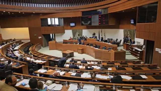 Suicidio assistito, il Governo Meloni impugna la legge sarda: 