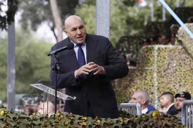 Crosetto 2 Crosetto riflette sulla leva militare: tutte le proposte presentate finora