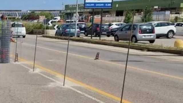 Nuova rotatoria sulla ex131, code infinite e la paura del cantiere natalizio: 