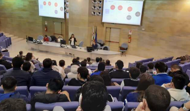 Cagliari, nuovi corsi di laurea professionalizzanti: tre anni tra aula, laboratori e imprese