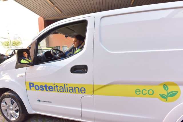  Giornata nazionale della colletta alimentare, Poste italiane mette a disposizione 13 mezzi in Sardegna 