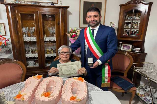 Cagliari festeggia una nuova centenaria: gli auguri del Comune alla signora Giuseppa Salaris