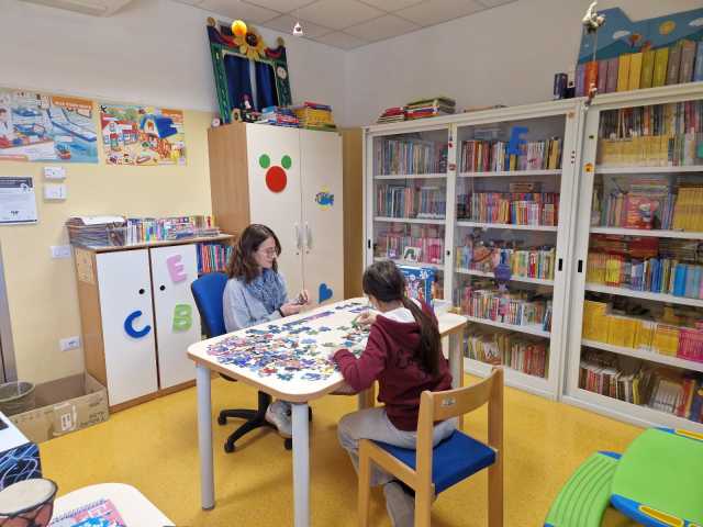 Ospedale di Oristano, 800 libri donati ai bimbi della scuola del reparto di pediatria 