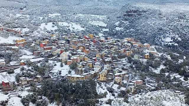 Blackout a Seulo dopo la neve: Due fiocchi e il paese si blocca. Vergogna