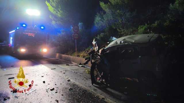 Tragico frontale sulla 130 a Iglesias: due morti, avevano 22 e 51 anni