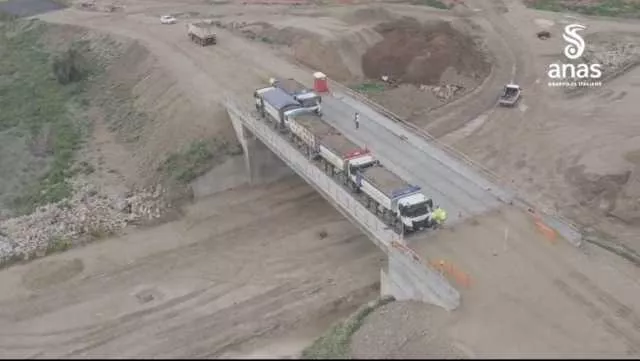 Statale 131, l' Anas esegue il collaudo del cavalcavia per il futuro collegamento tra Nuraminis e Serramanna