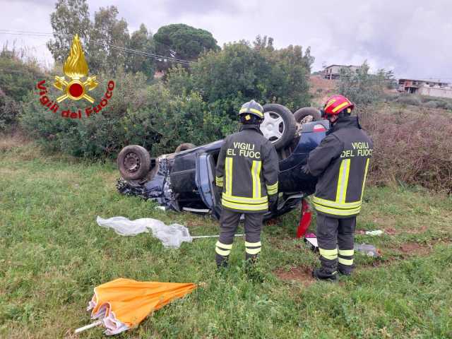 Incidente stradale sulla provinciale 72 a Irgoli: ferita una ragazza