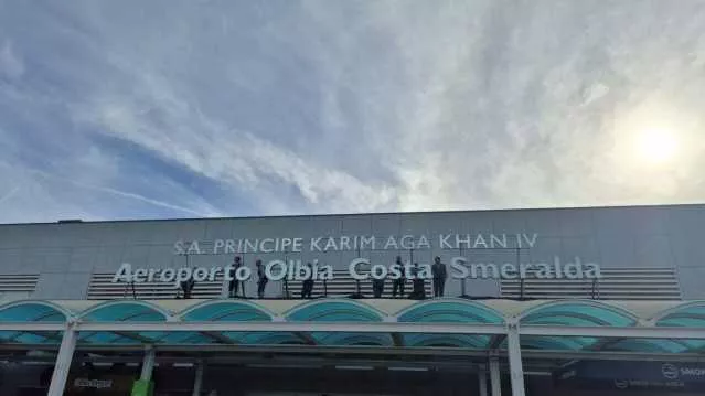 Aeroporto di Olbia intitolato all'Aga Khan, Todde: 