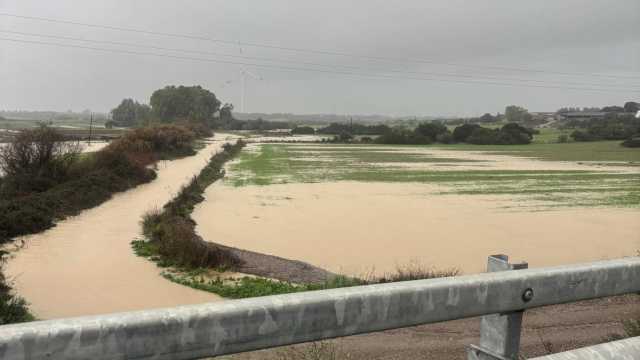 Maltempo in Sardegna: i fiumi preoccupano, vento e pioggia aumentano
