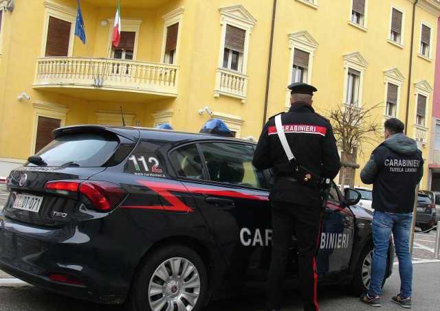 Sequestro di persona e tentata estorsione: 21enne ai domiciliari a Cagliari
