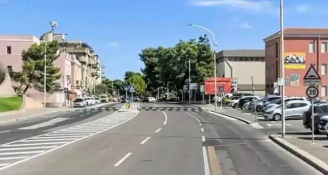 Cagliari, scattano le modifiche al traffico per la terza tappa del Giro di Sardegna: divieti in viale Diaz e viale Colombo
