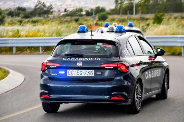 Villacidro, minaccia una donna e scattano i controlli: aveva un'arma non dichiarata