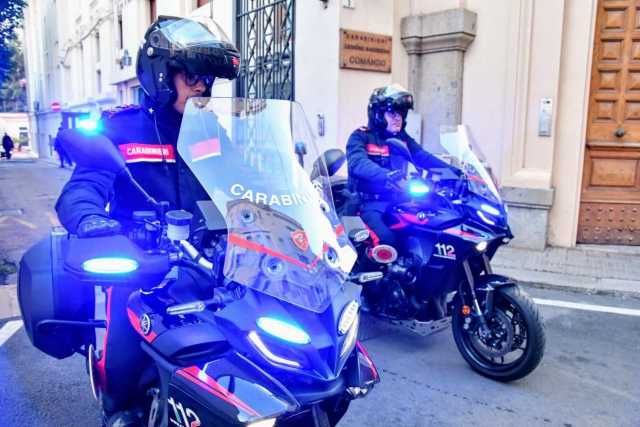 Cagliari, danneggia il braccialetto elettronico e aggredisce i carabinieri: 50enne nei guai