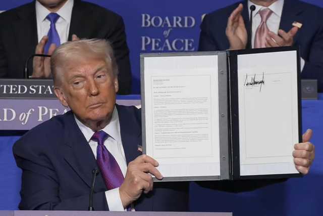 Donald Trump Dazi Usa, la Corte Suprema sospende la maggioranza dei dazi imposti da Trump agli altri Paesi