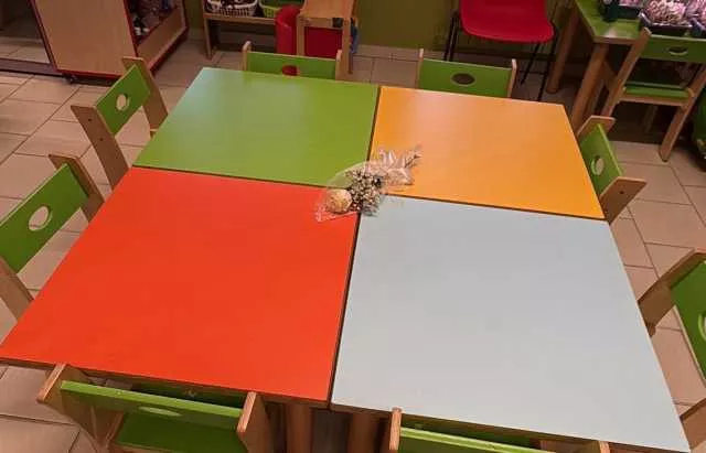 A Sestu una rosa bianca nella classe del piccolo Lorenzo, soffocato da un boccone: 