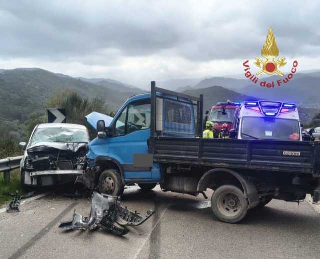 Ballao, violento incidente stradale sulla Provinciale 22: interviene l'elisoccorso