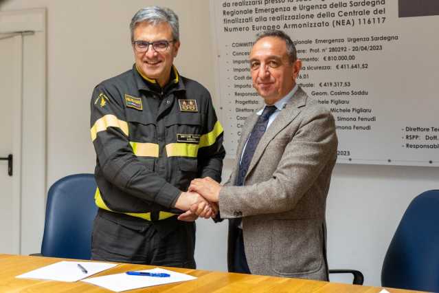 Areus e vigili del fuoco insieme per le maxi emergenze: l'accordo a Nuoro
