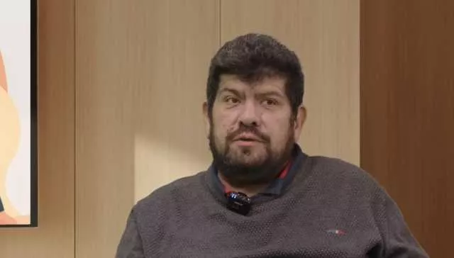 Un papà speciale a Generazione Genitori: la storia di Claudio Rojas Puddu, da adottato a padre affidatario