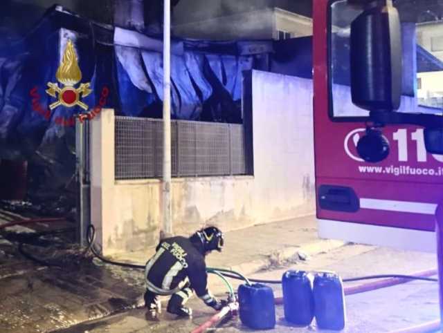 Settimo San Pietro, incendio in un'autocarrozzeria: danni ingenti