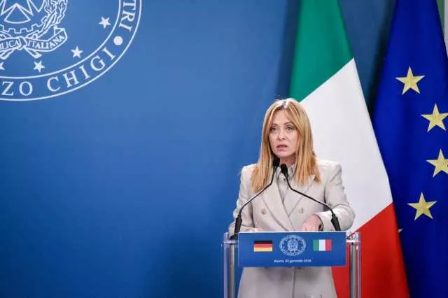 Meloni a sorpresa va in Arabia Saudita: 