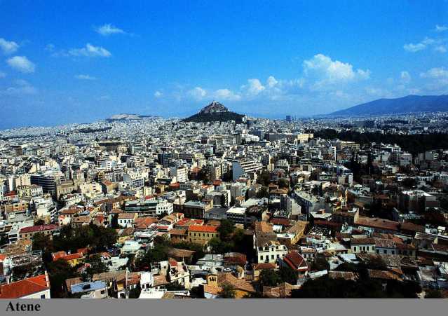 Sparatoria ad Atene, colpi di fucile in Corte d'Appello: almeno 5 feriti