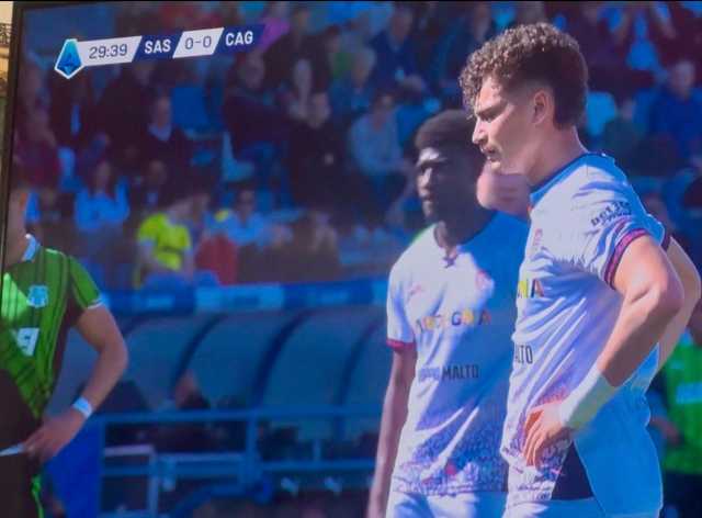 Il Sassuolo vince in rimonta contro il Cagliari: anche stavolta il gol di Esposito non basta