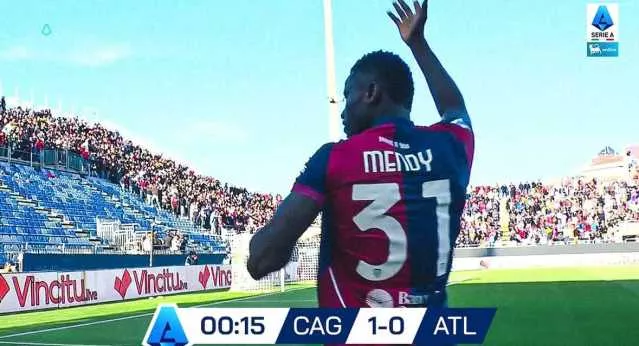 Il Cagliari lotta, soffre e vince contro l’Atalanta in una gara folle: finisce tre a due