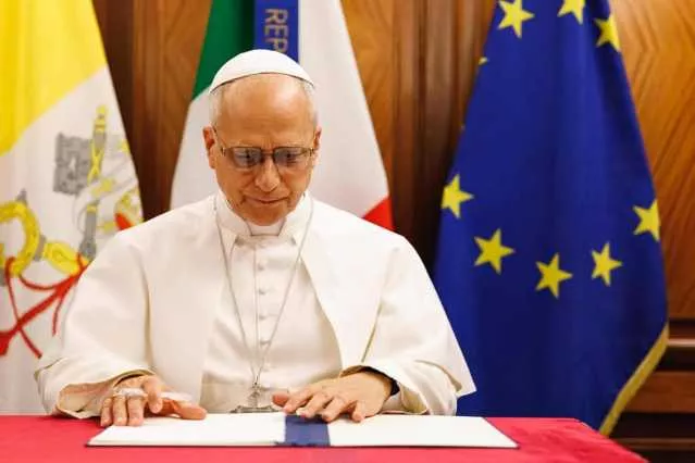 Papa Leone risponde a Trump: